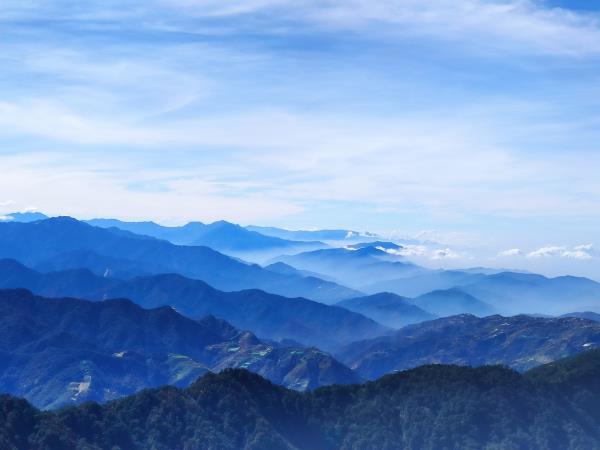 合歡山四座百岳∣宿儷萊春陽山莊∣